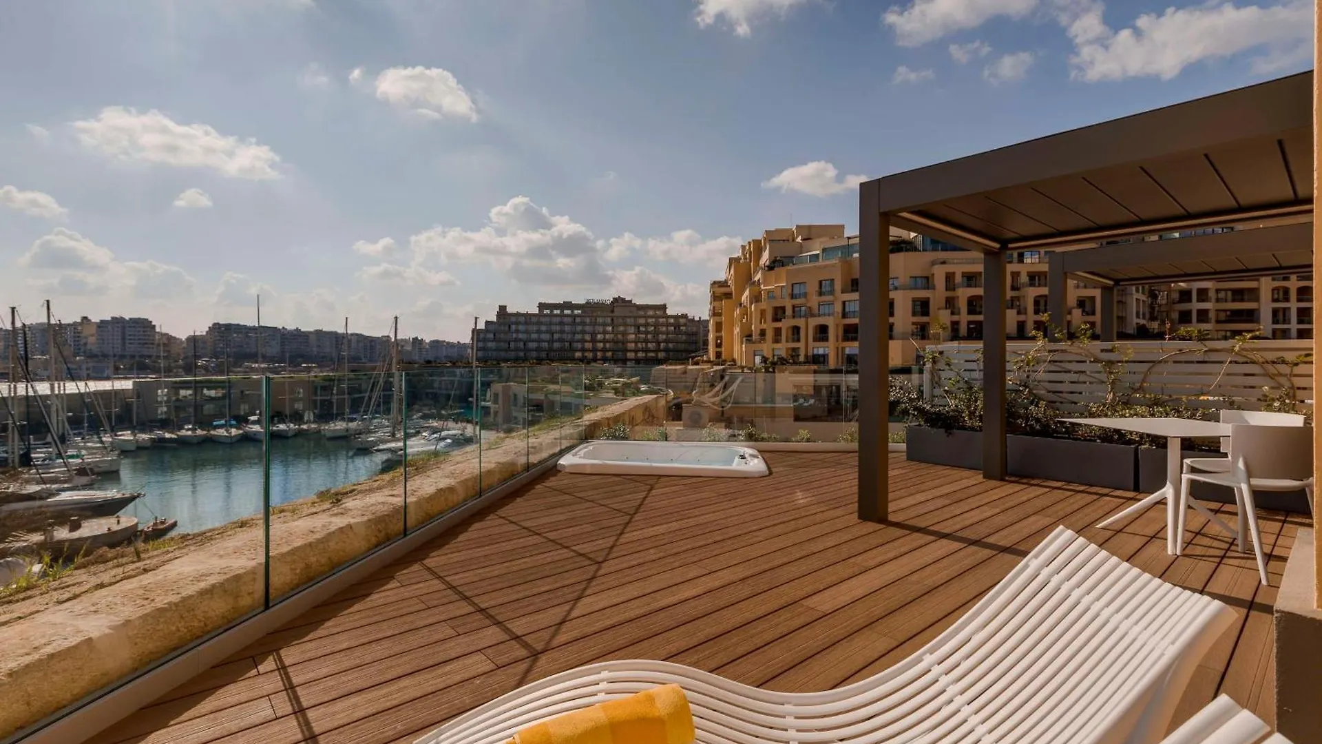 Hotel Hilton Malta San Julián