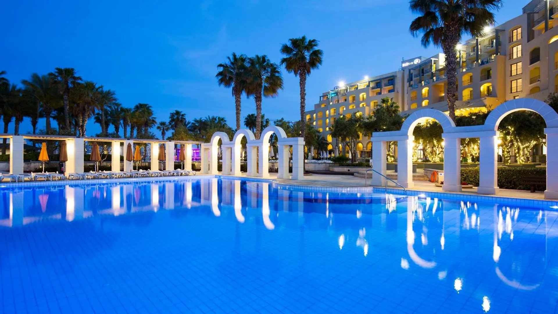 Hotel Hilton Malta San Julián