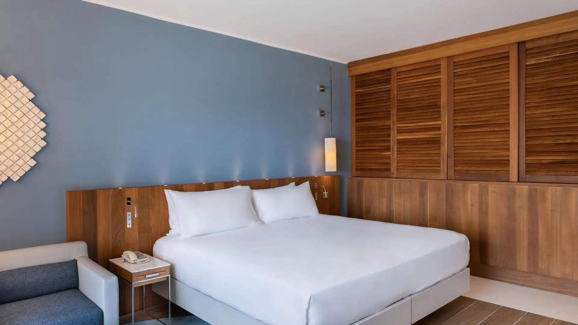 Hilton Malta Hotel Saint Julian's 5*,